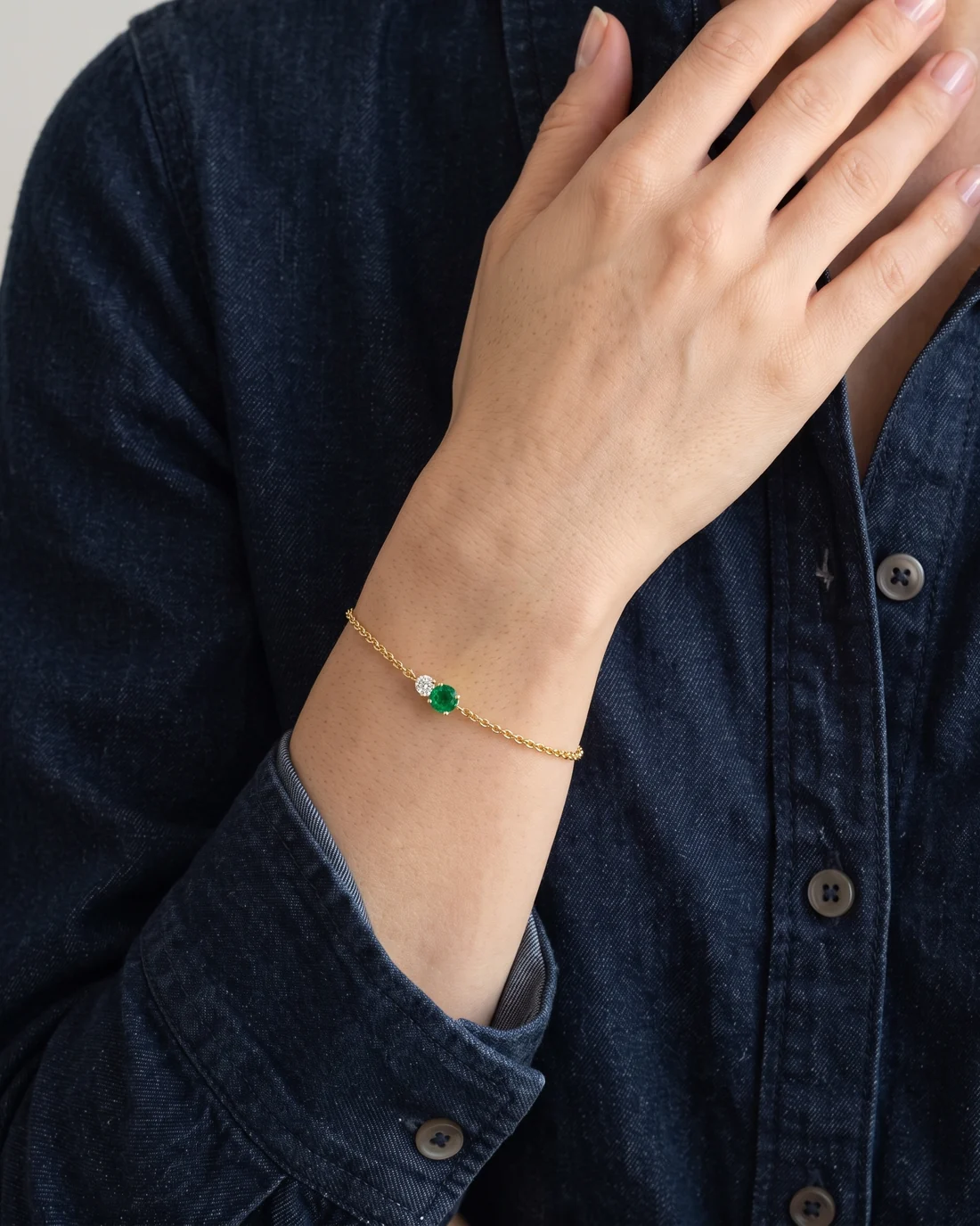 ORTIGAS Emerald Chain, браслет, на руке