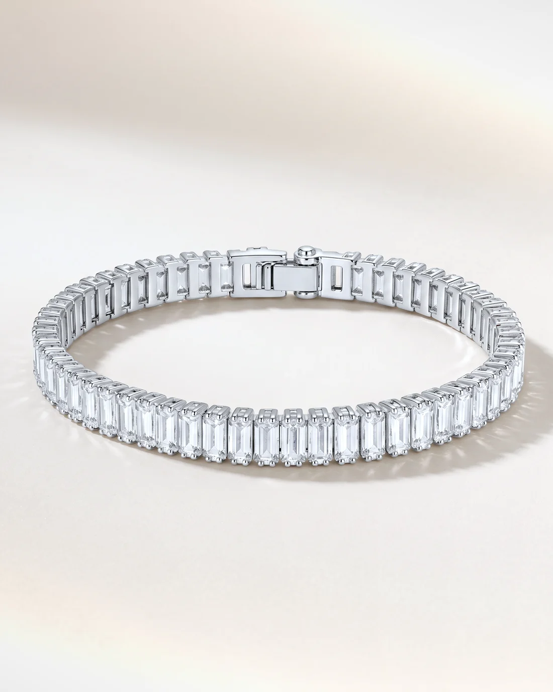ORTIGAS Emerald Cut Line, браслет, вид спереди