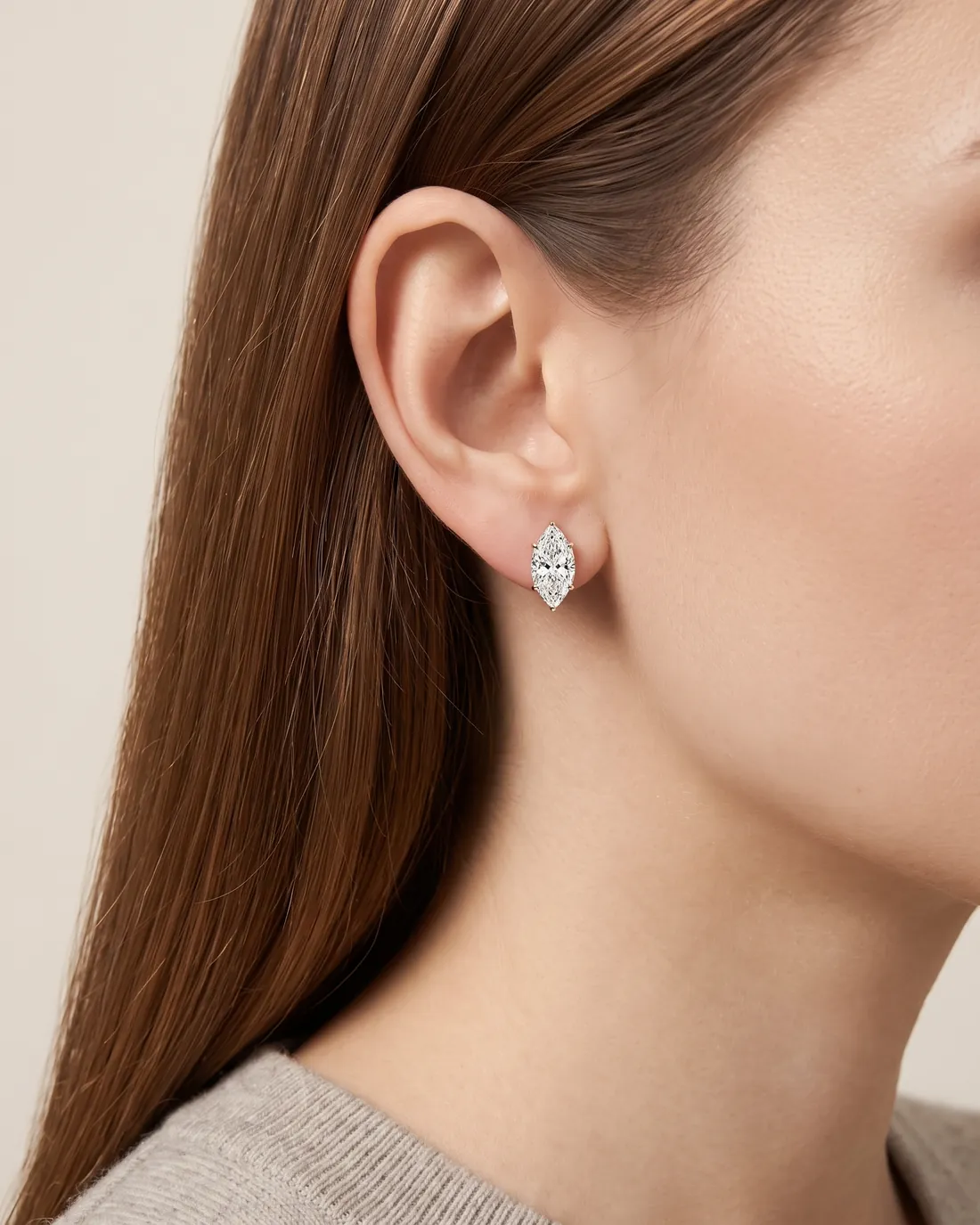 ORTIGAS Marquise Studs, серьги, в ухе