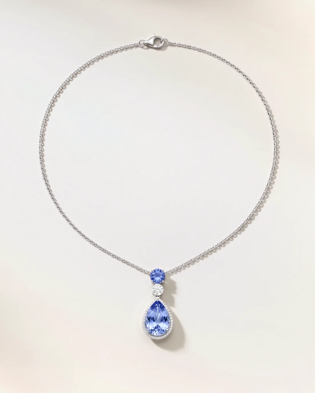 ORTIGAS Blue Pear Drop, колье, вид спереди