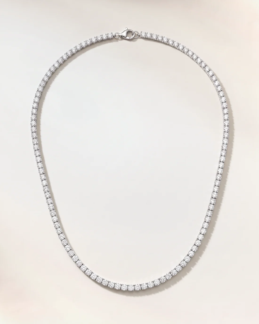 ORTIGAS Diamond Riviere, колье, вид спереди