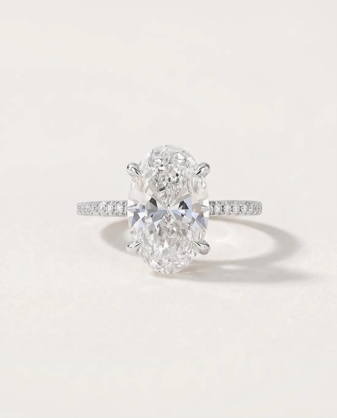 ORTIGAS Oval Solitaire, кольцо, вид спереди