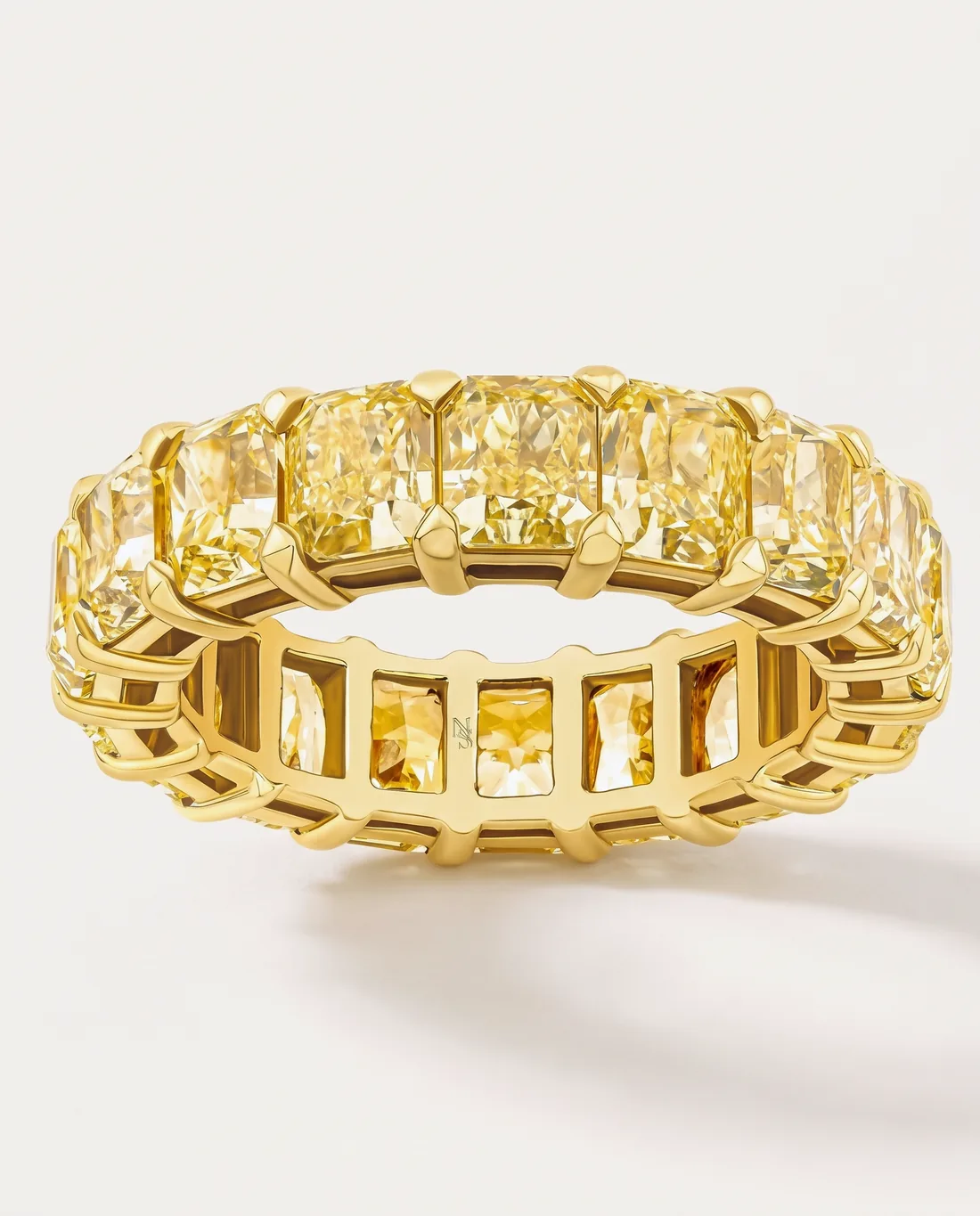 ORTIGAS Yellow Radiant Eternity, кольцо, вид спереди
